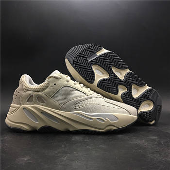 Adidas Yeezy Boost 700 Analog EG7696 