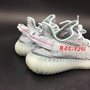 Adidas YEEZY 350V2 original background B37571 - 4