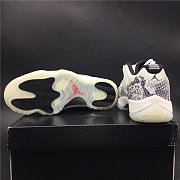 Air Jordan 11 Retro Low Snake Light Bone CD6846-002  - 4