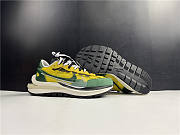 Nike Vaporwaffle sacai Tour Yellow Stadium Green CV1363-700  - 6