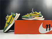 Nike Vaporwaffle sacai Tour Yellow Stadium Green CV1363-700  - 3