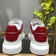 Alexander McQueen Oversized Red Croc Effect 625162WHYB8  - 3