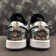 Air Jordan 1 Low “Pass The Torch” 553558-016  - 5