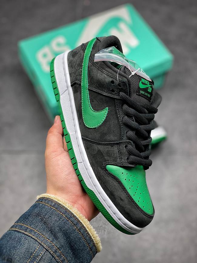 Nike SB Dunk Low Pro J Pack Black Pine Green BQ6817-005 - 1