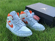 Air Jordan 1 Mid Starfish Pure Platinum CW7591-100  - 4