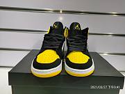 Air Jordan 1 Mid Yellow Toe Black 852542-071 - 4