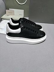 Alexander McQueen Oversized Black White 553680WHGP51070 - 1