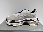 Balenciaga Triples Grey Black White 584088 W09O1 1900 - 3