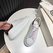 Alexander McQueen Oversized White Black Red Outline 625156WHXMT9183 - 2