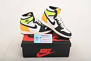 Air Jordan 1 Retro High White Black Volt University Gold 555088-118 - 3