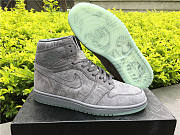 KAWS x Air Jordan 1“Cool Grey” 907958-003 - 4