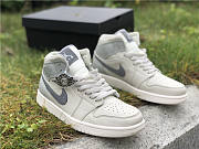 Air Jordan 1 Mid Light Bone 852542-003  - 2