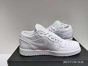 Air Jordan 1 Low Triple White  553558-112 - 5