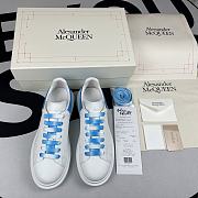 Alexander McQueen Oversized White Blue 553680WHVI59000 - 1