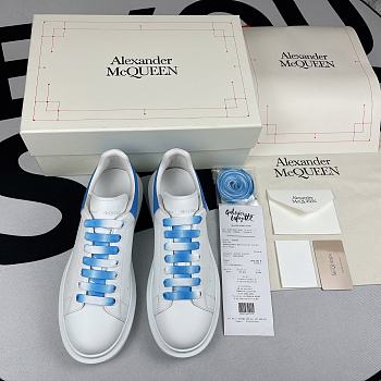 Alexander McQueen Oversized White Blue 553680WHVI59000