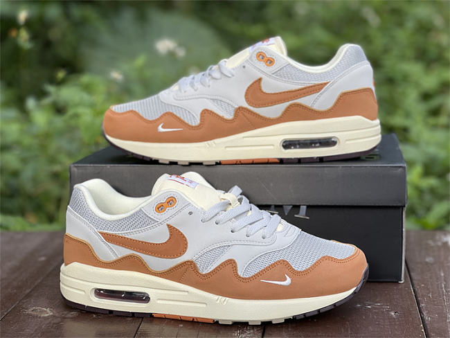 Nike Air Max 1 Patta Waves Monarch (with Bracelet) DH1348-001 - 1