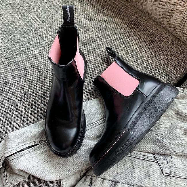 Alexander McQueen Hybrid Chelsea Boot Black Pink - 1