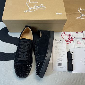 Christian Louboutin Low Top Suede Black 