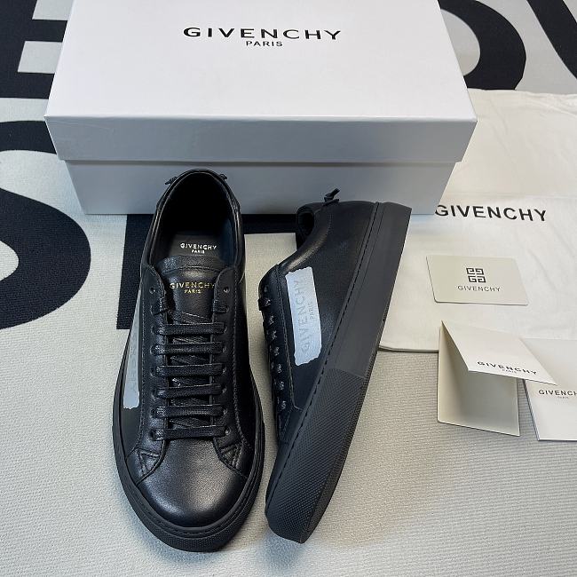 Givenchy Leather Laxtex Band Black Silver BH0002H0UK-008 - 1