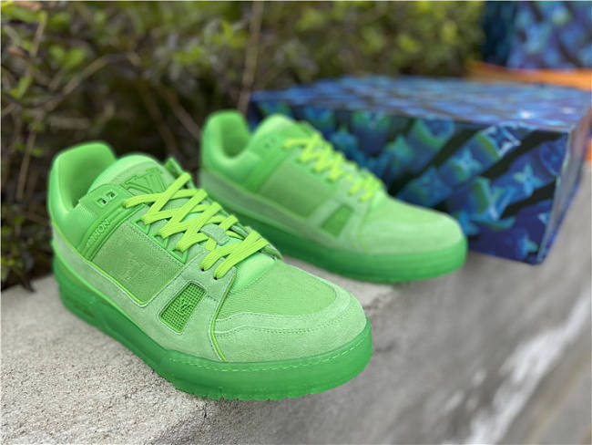 Louis Vuitton Trainer Green Transparent - 1