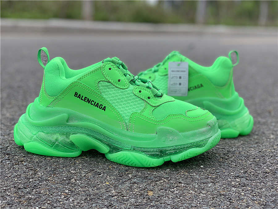 Balenciaga Triple S Neon Green Clear Sole 541624 W09OL 3801 - tipify.ru