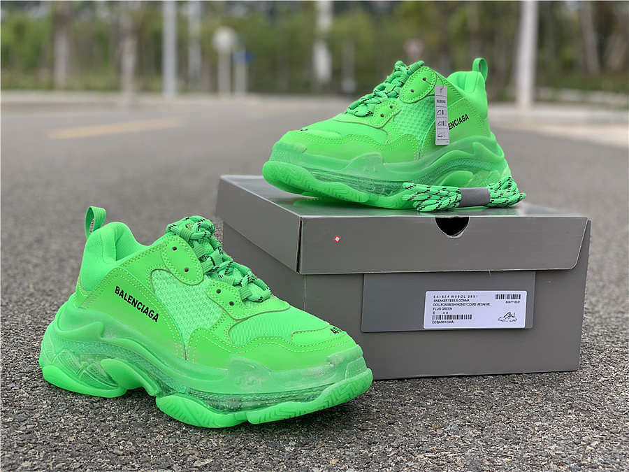 Balenciaga Triple S Neon Green Clear Sole 541624 W09OL 3801 - tipify.ru