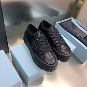 Prada Double Wheel Sequin Black  - 1