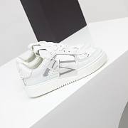 Valentino Garavani Band Leather White Grey Word - 4