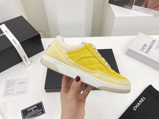 Chanel Sneaker Yellow - 1