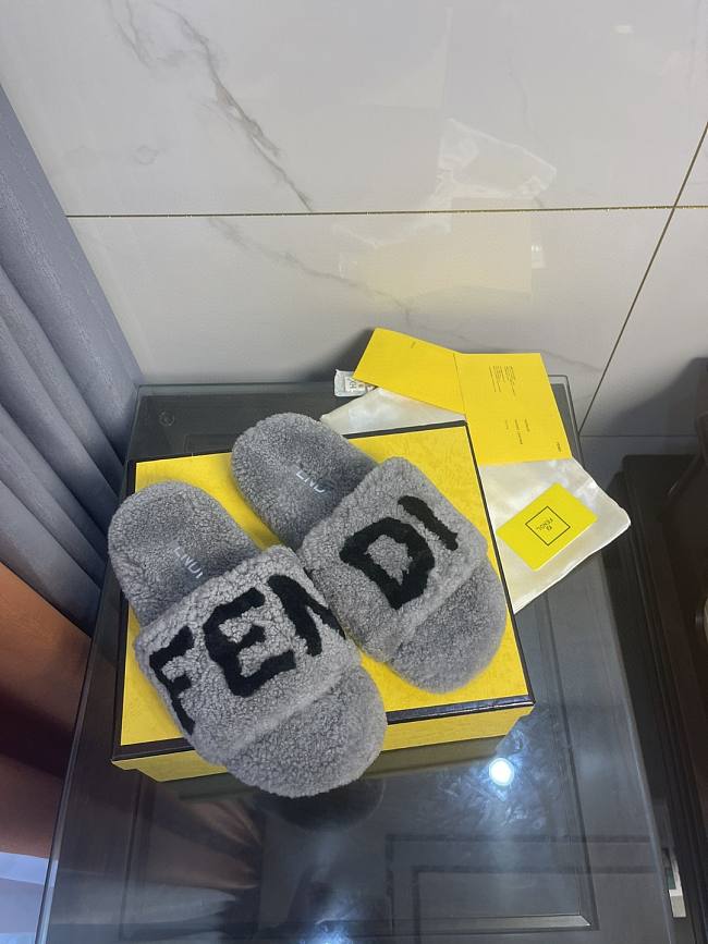 FENDI Shearling Slides Grey - 1