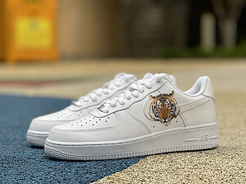 Air Force 1 “Tiger” CW2288-111