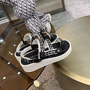 Chanel Lady Sandal Chain Black White - 4