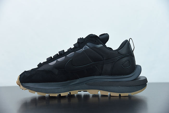 Nike Vaporwaffle sacai Black Gum DD1875-001 - 1