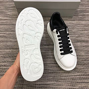 Alexander McQueen Oversized White Black - 2