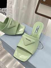 Brushed leather heeled green slides - 2