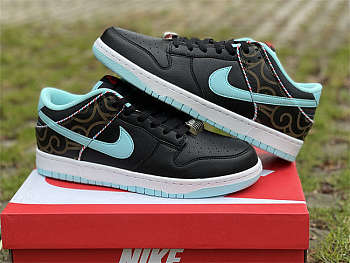 Dunk Low “Barber Shop” DH7614-001