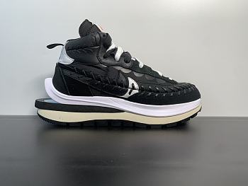 Nike Vaporwaffle sacai Jean Paul Gaultier Black White DH9186-001