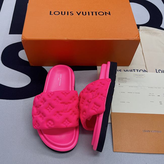 LV Slippers 23 - 1