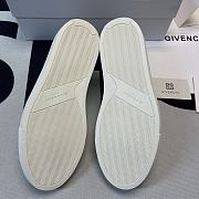 Givenchy Urban Street Low-Top Sneakers  - 2