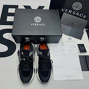 Versace Squalo Knit Black White Grey DSU8007-DCL5G_D4101 - 4