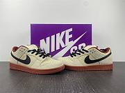 Nike SB Dunk Low Pro Hennessy BQ6817-100 - 5