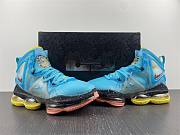 Nike LeBron 19 Christmas DC9338-400 - 6