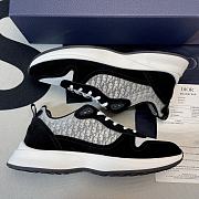 Dior B25 Oblique Runner Sneaker Black Suede 3SN259YUH_H960 - 3