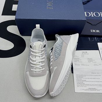 Dior B25 Runner Sneaker White Dior Oblique Canvas and Suede 3SN259YTR_H069