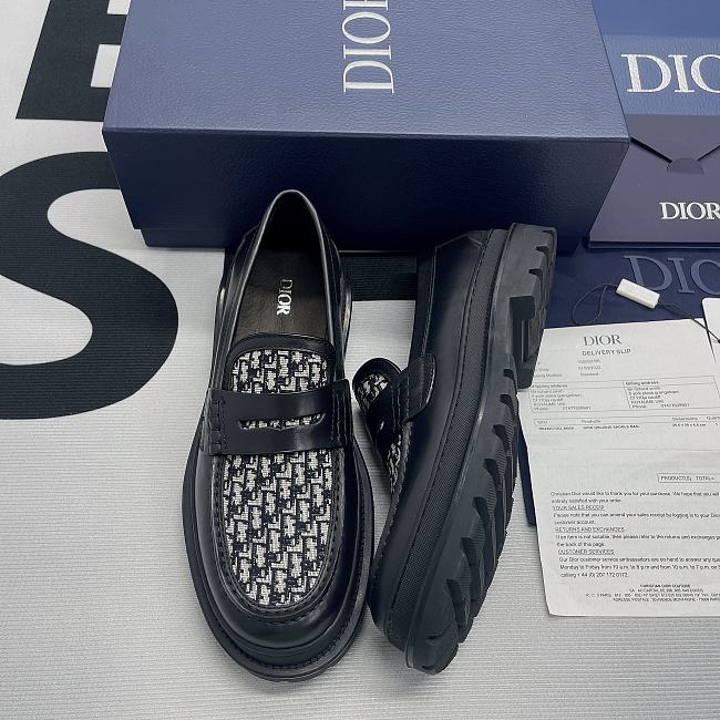 DIOR EXPLORER LOAFER Beige and Black Dior Oblique Jacquard and Black Smooth Calfskin 3LO103ZCD_H961 - 1