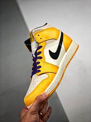 Air Jordan 1 Mid SE Lakers 852542-700 - 6