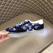 LV Ollie Dark Purple logo white - 6