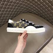 LV Ollie Sneaker Black White Logo Yellow - 4