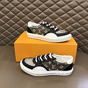 LV Ollie Sneaker Black White Logo Yellow - 2