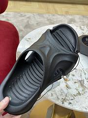 Balenciaga Mold Slide Sandal Black 653874W3CE21000 - 6